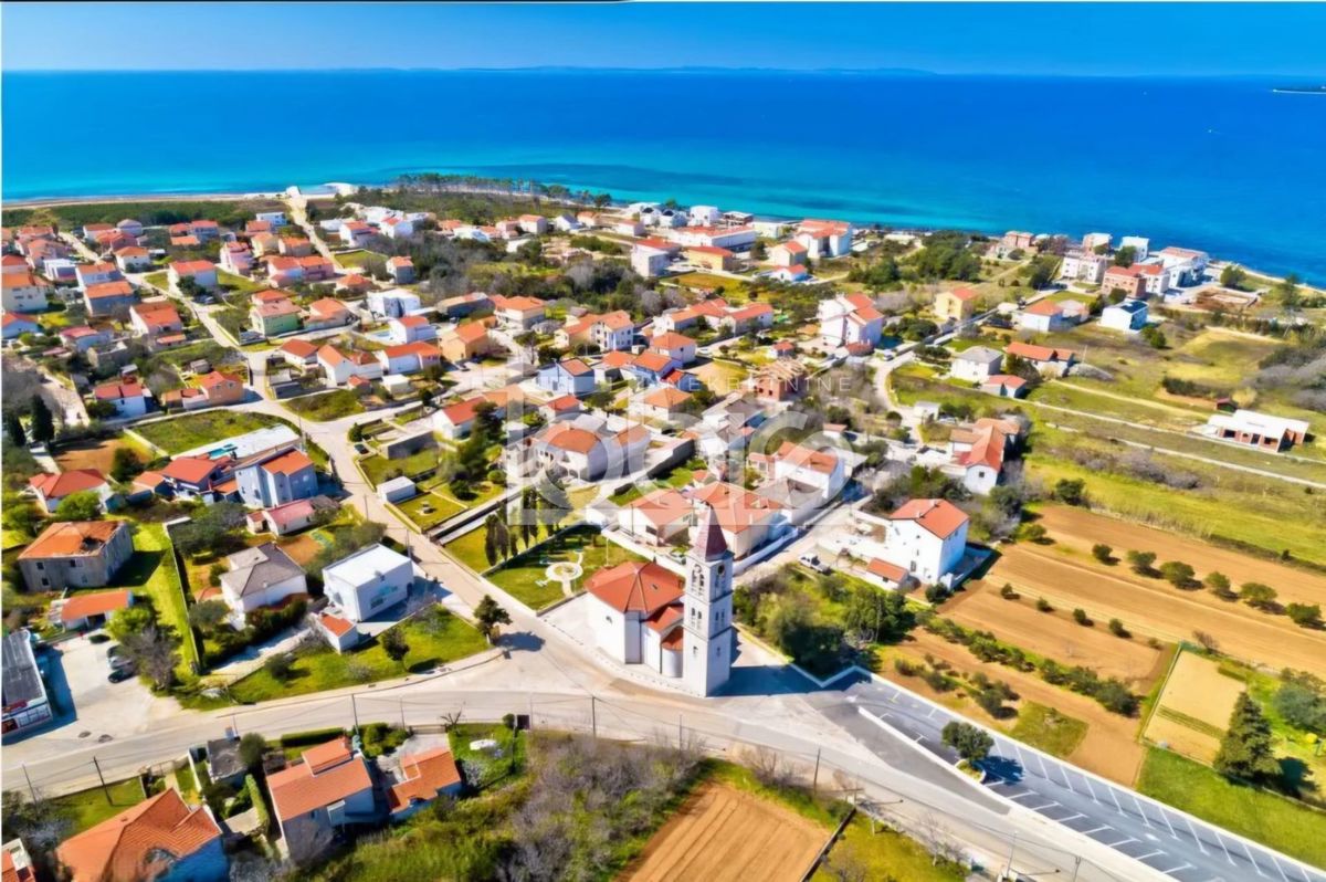 Terreno PRIVLAKA, 250.000 €