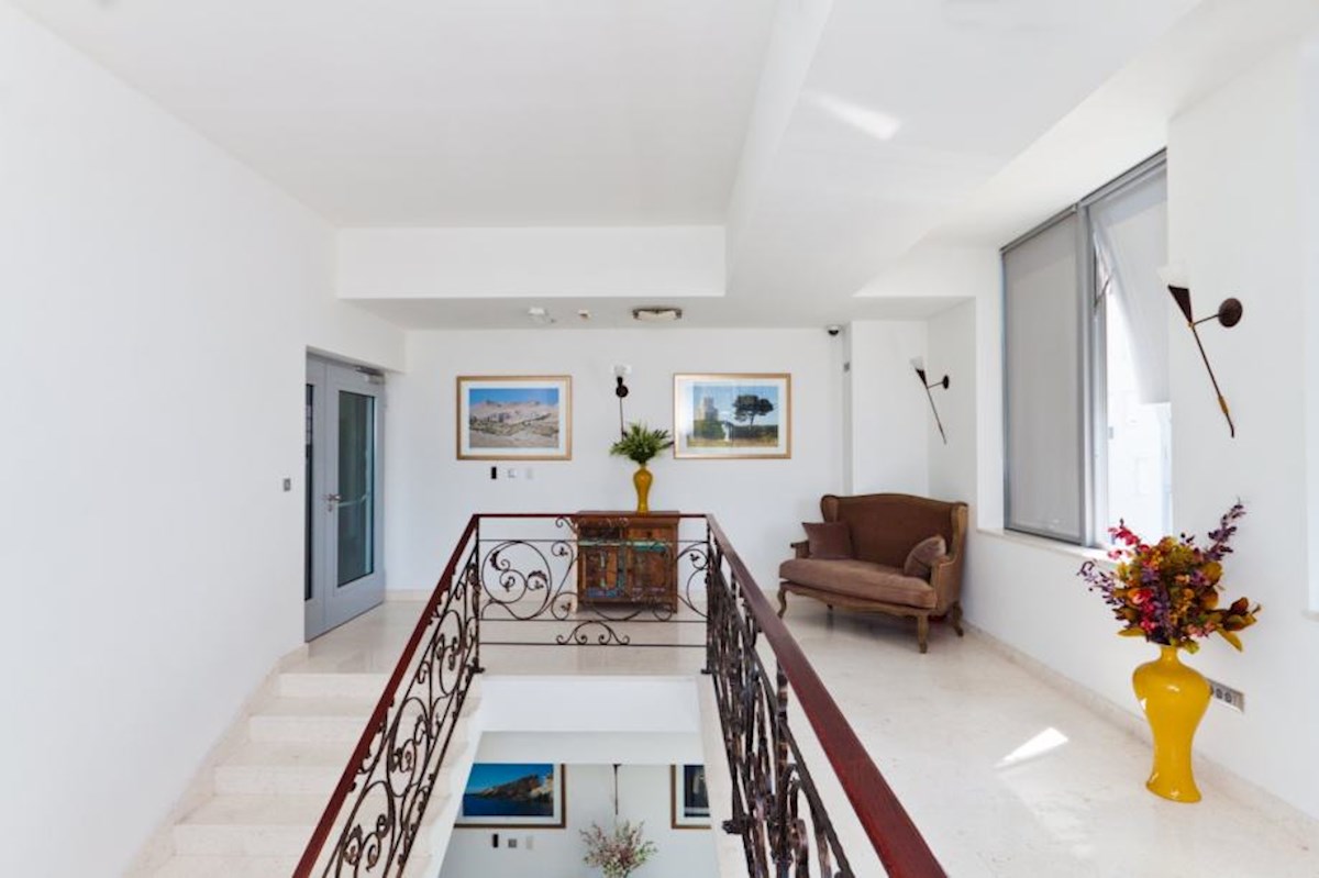 Коммерческая площадь SPLIT, 1.900 €