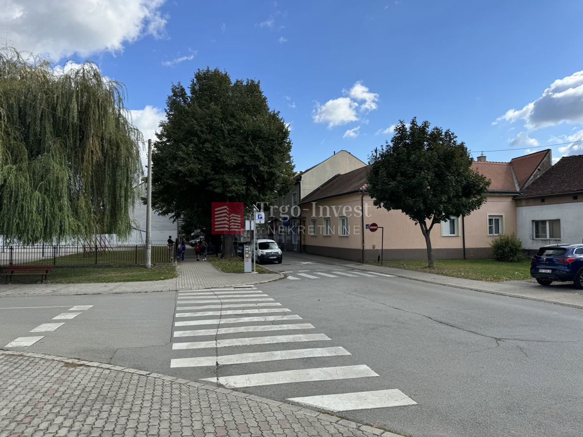 Коммерческая площадь SLAVONSKI BROD, 3.200 €