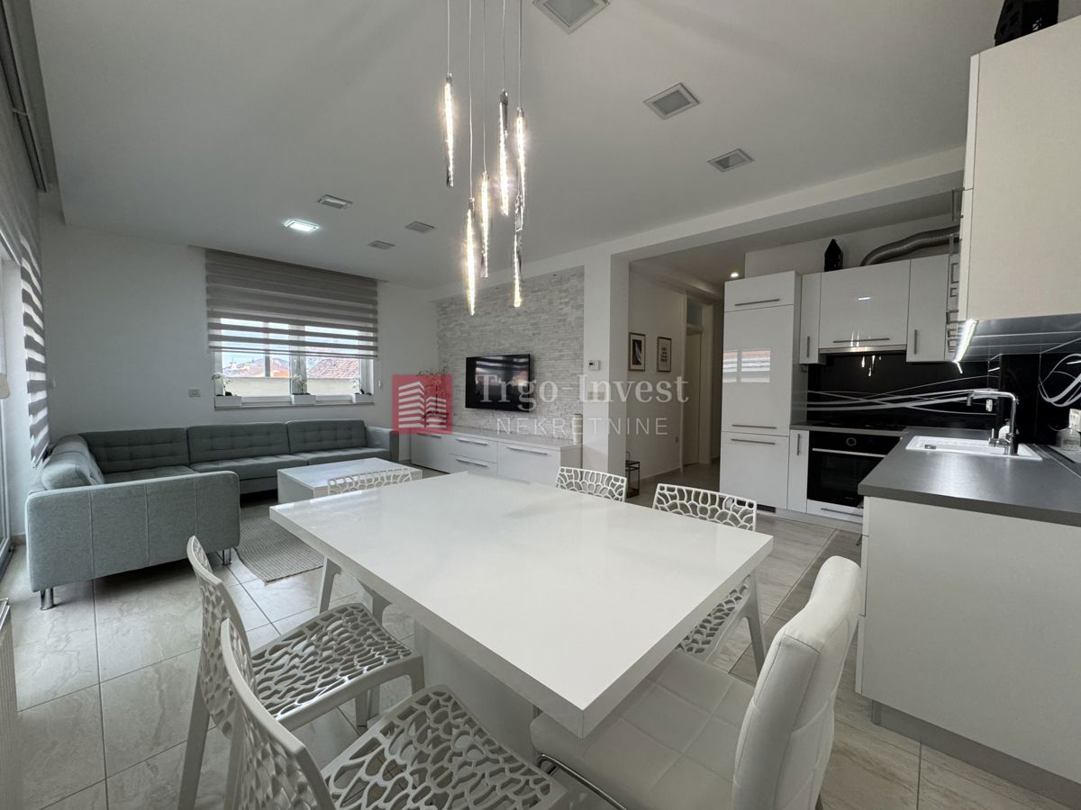 Appartamento SLAVONSKI BROD, 850 €