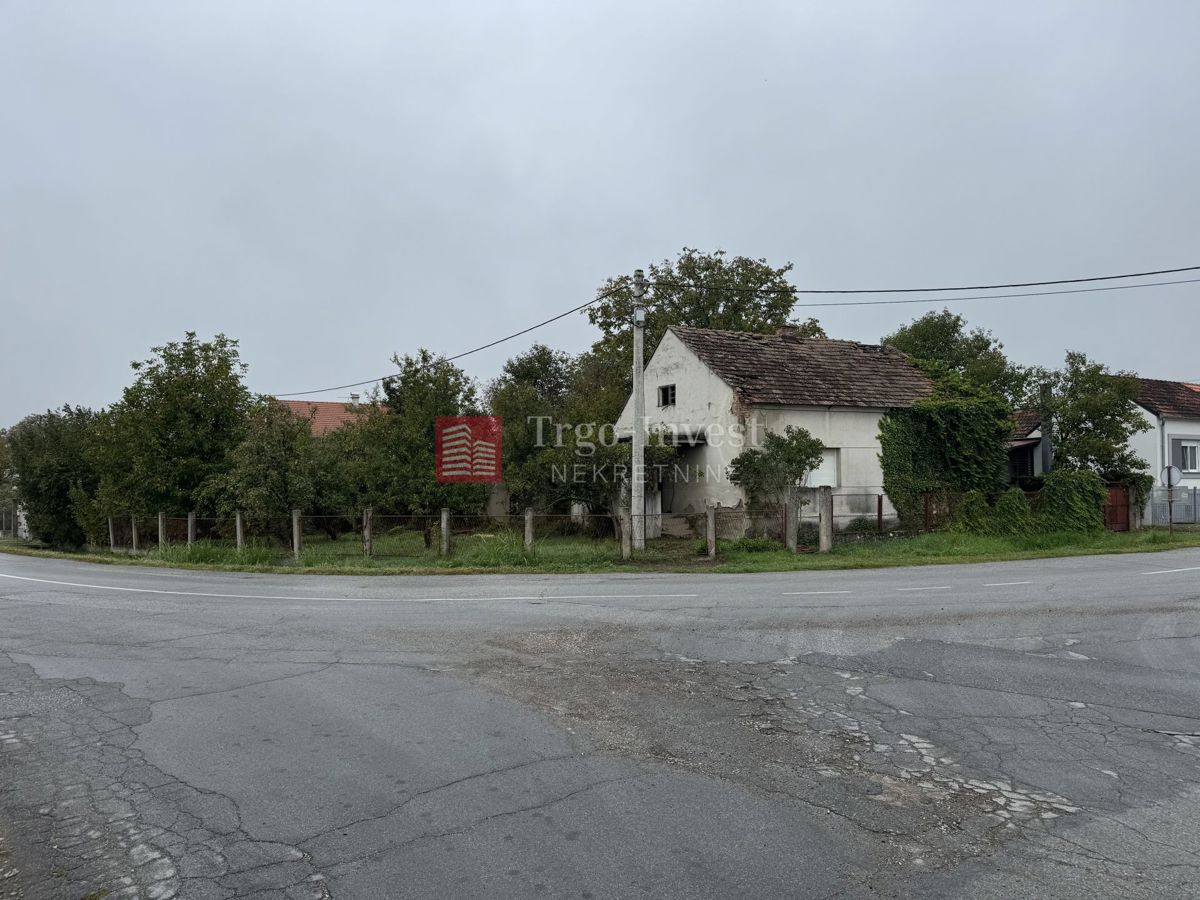 Участок ORIOVAC, 45.000 €
