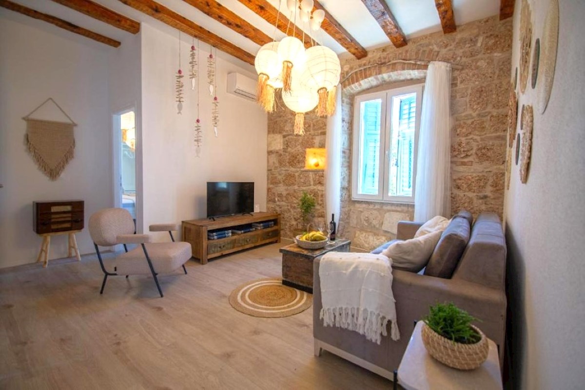 Appartamento VIS, 270.000 €