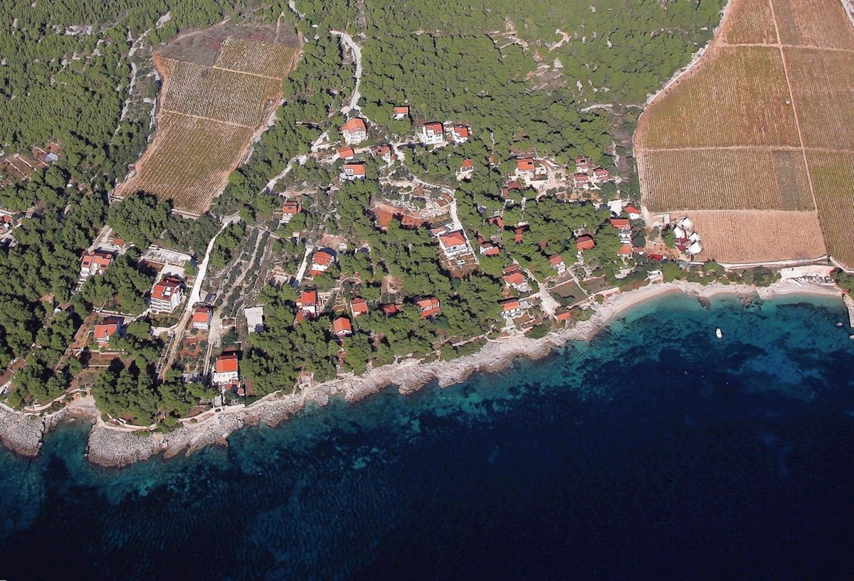 Terreno HVAR, 147.000 €