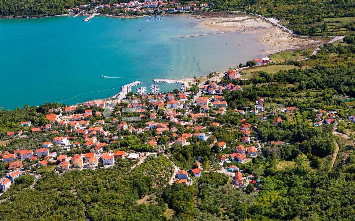 Terreno KRK, 180.000 €