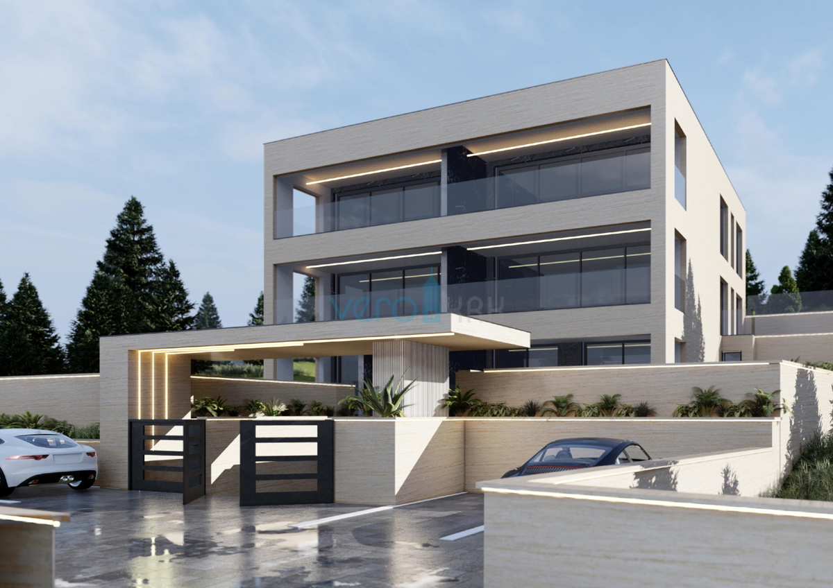 Участок KRK, 600.000 €