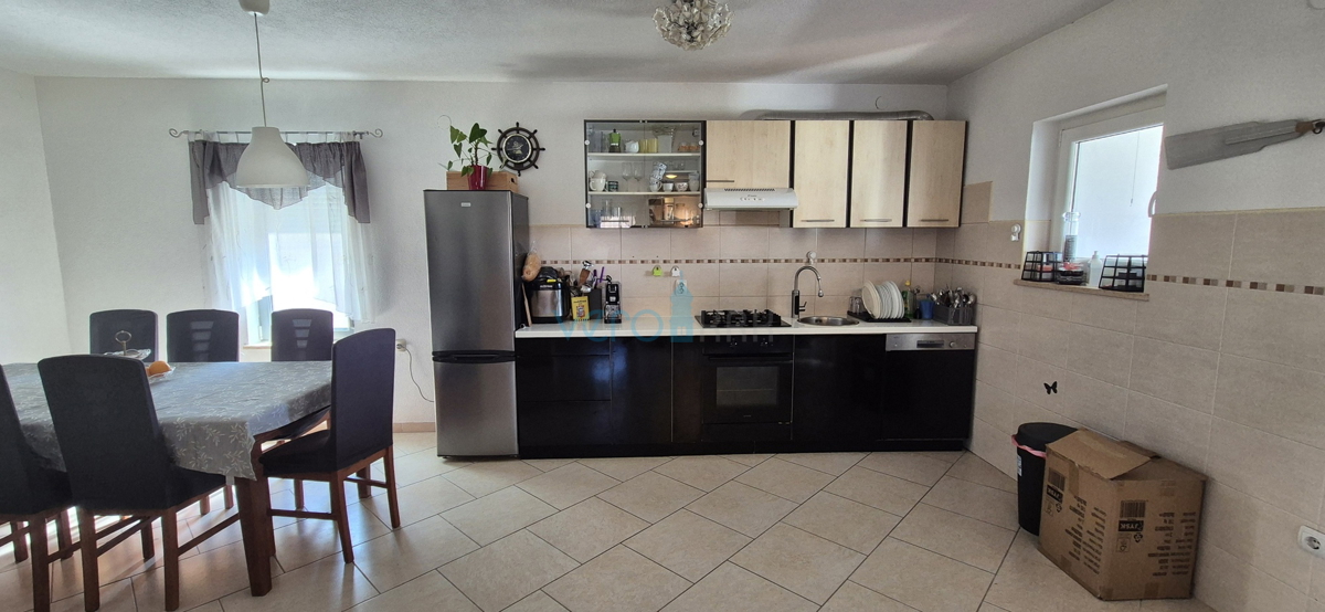 Istria, Pula, Galižana, house floor on the ground floor and basement, yard, for sale