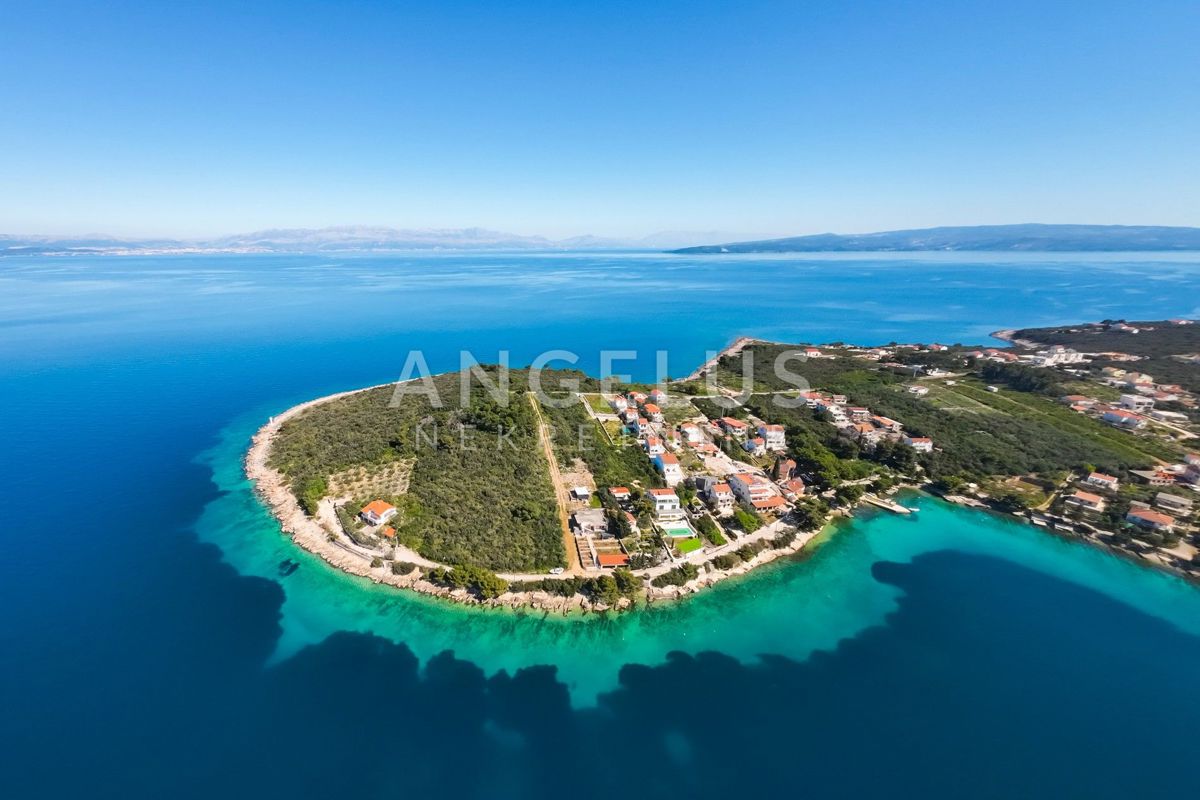 NEČUJAM