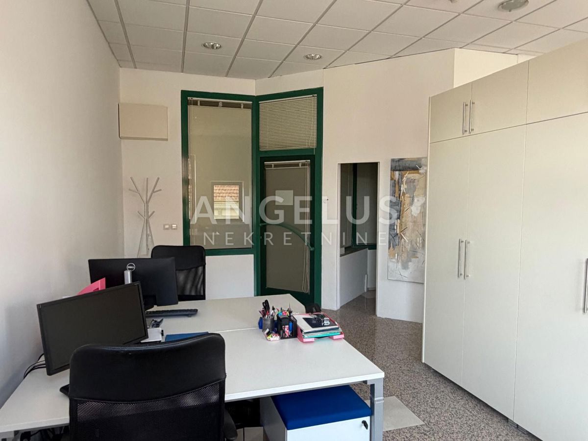 Locale commerciale VARAŽDIN, 500 €