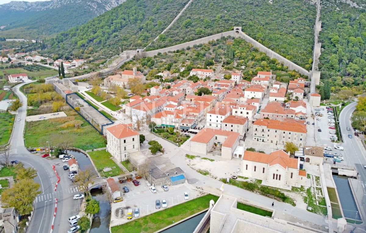 STON