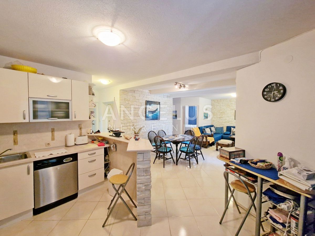Квартира OREBIĆ, 480.000 €