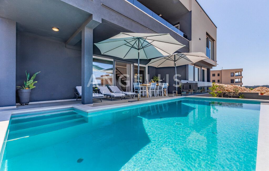 Дом MEDULIN, 4.000 €