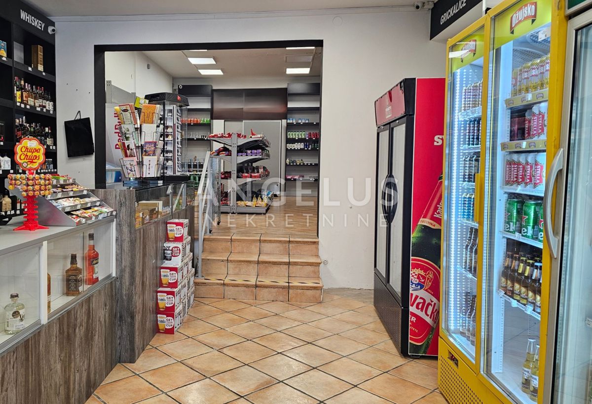 Locale commerciale SPLIT, 430.000 €