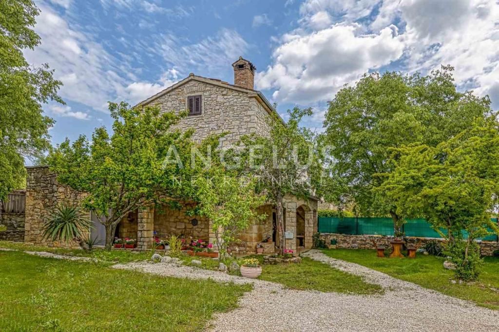 Дом ROVINJ, 1.300 €