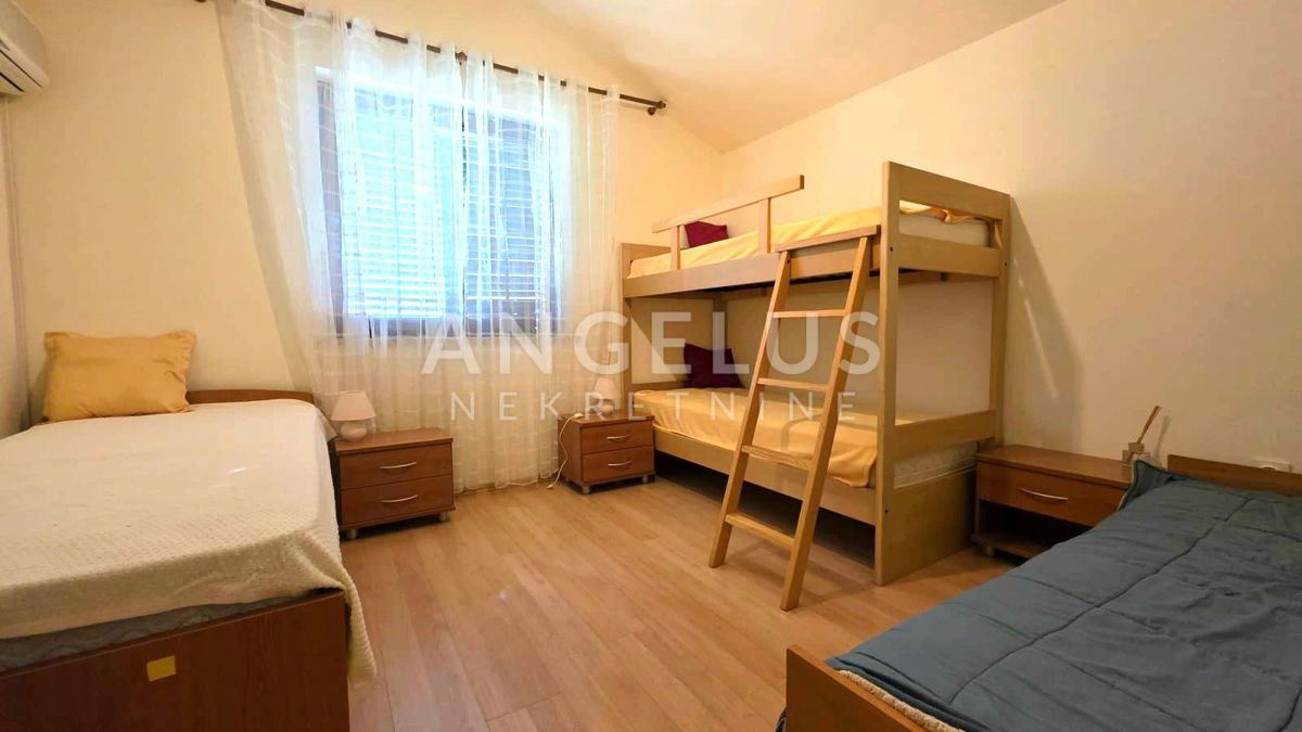 Квартира NOVIGRAD, 250 €