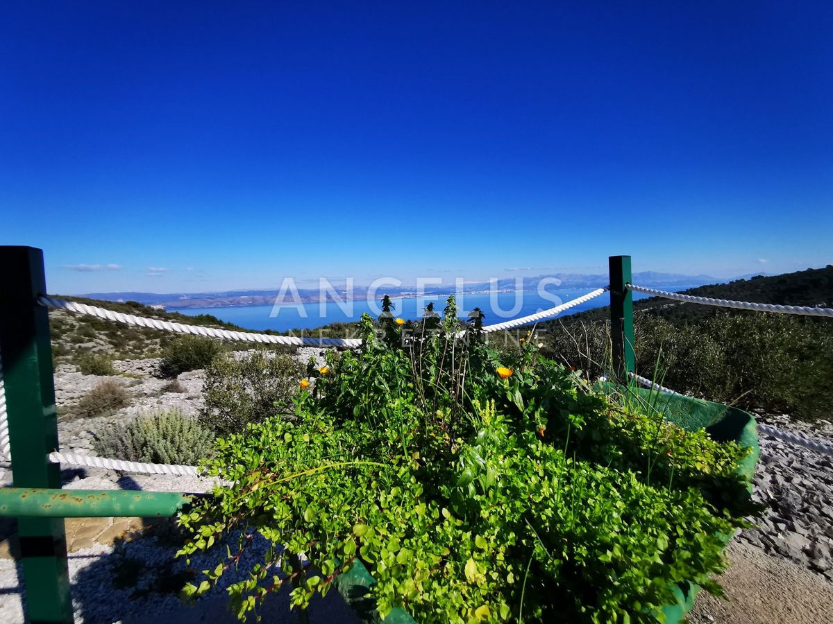 Участок ŠOLTA, 168.550 €