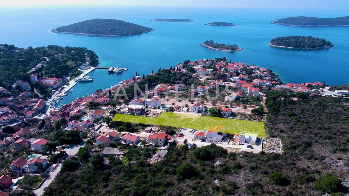 Terreno ŠOLTA, 196.000 €