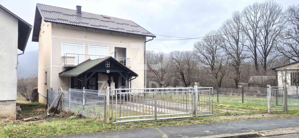 Дом DONJI LAPAC, 85.000 €