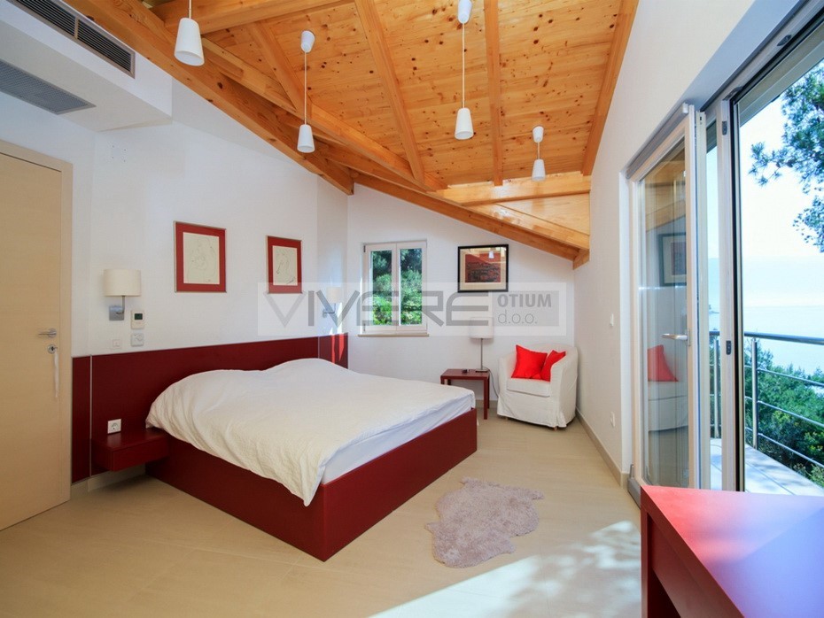 Bedroom in mezzanine