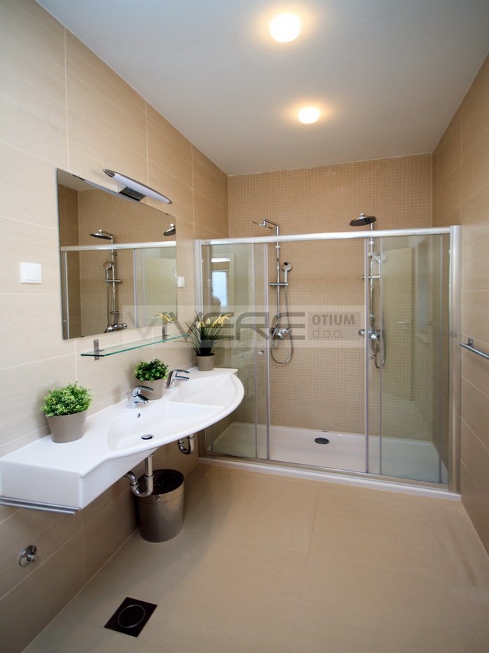 En suite bathroom