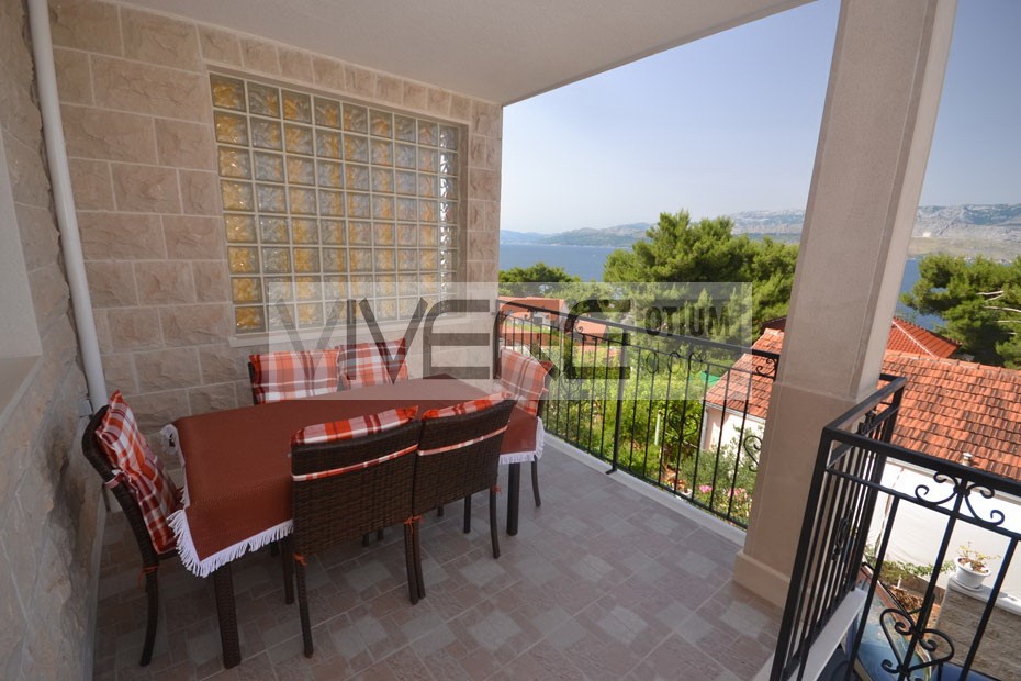 All terraces with sea views