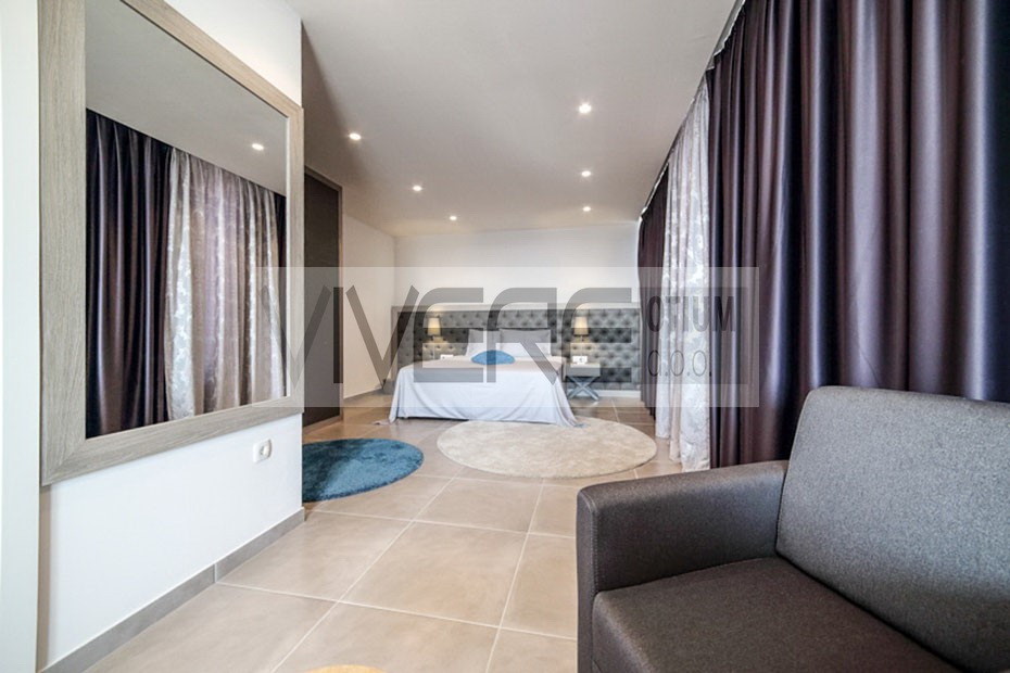 Master bedroom on 1st floor