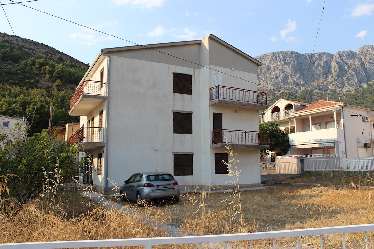 ZAOSTROG