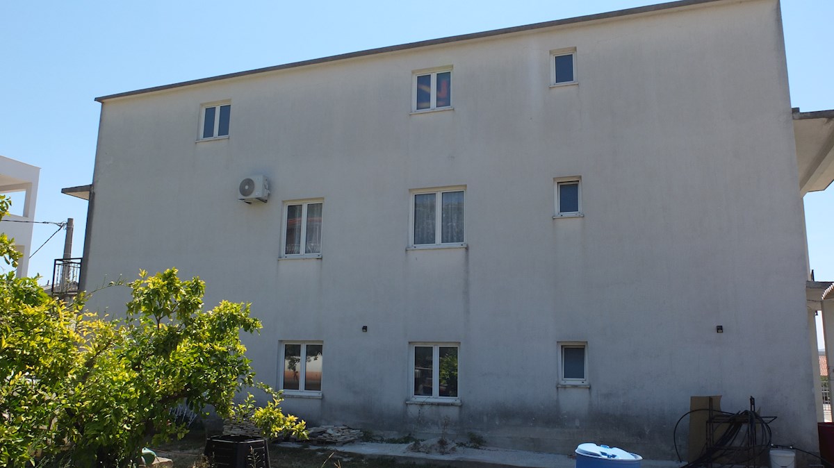 KAŠTEL STARI